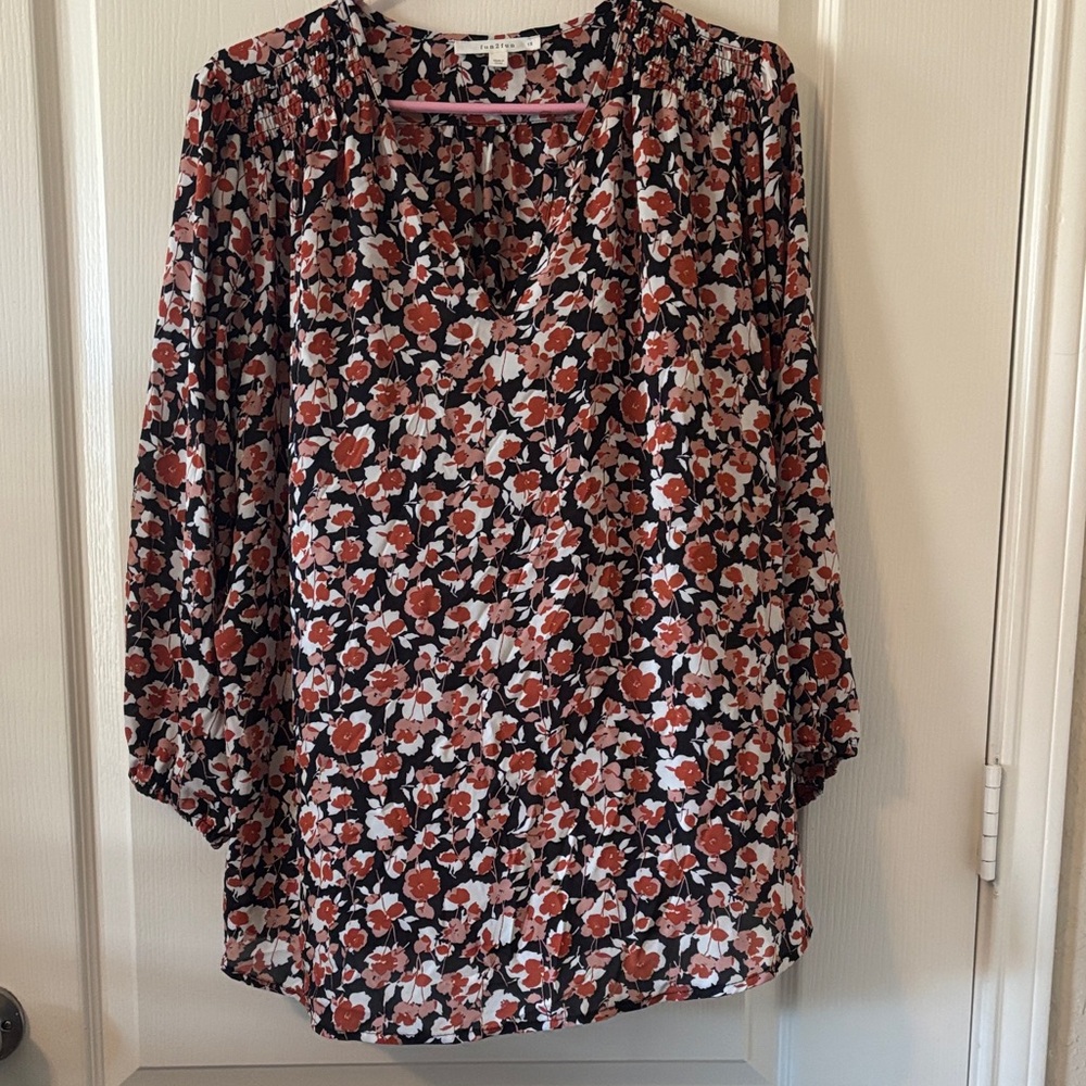 Fun 2 Fun Floral Blouse - Black and Red